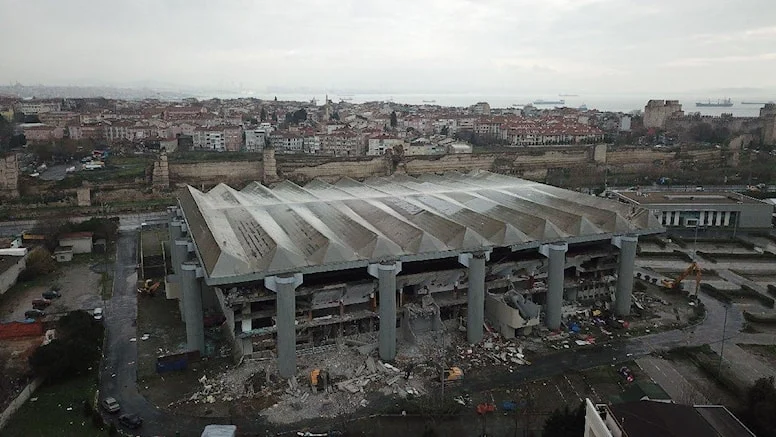AKP’li Zeytinburnu belediyesi Basketbol Federasyonu için İBB’yi devre dışı bıraktı
