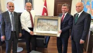 Hilmi Türkmenden yakın arkadaşa rekor ihale!