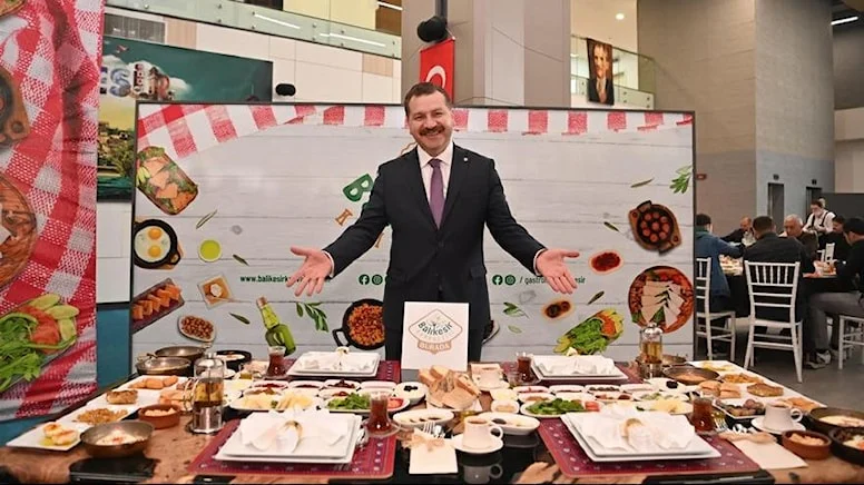 AKP’li belediye 4.9 milyonluk coffee break ikram edecek!