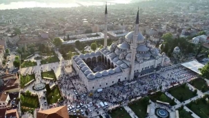 Tarihi Fatih Camii’nde milyonluk zimmet skandalı !