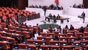 ‘Üç dönem’ kuralına takılan AK Parti’li vekiller TBMM’ye küstü, koltuklar boş kaldı