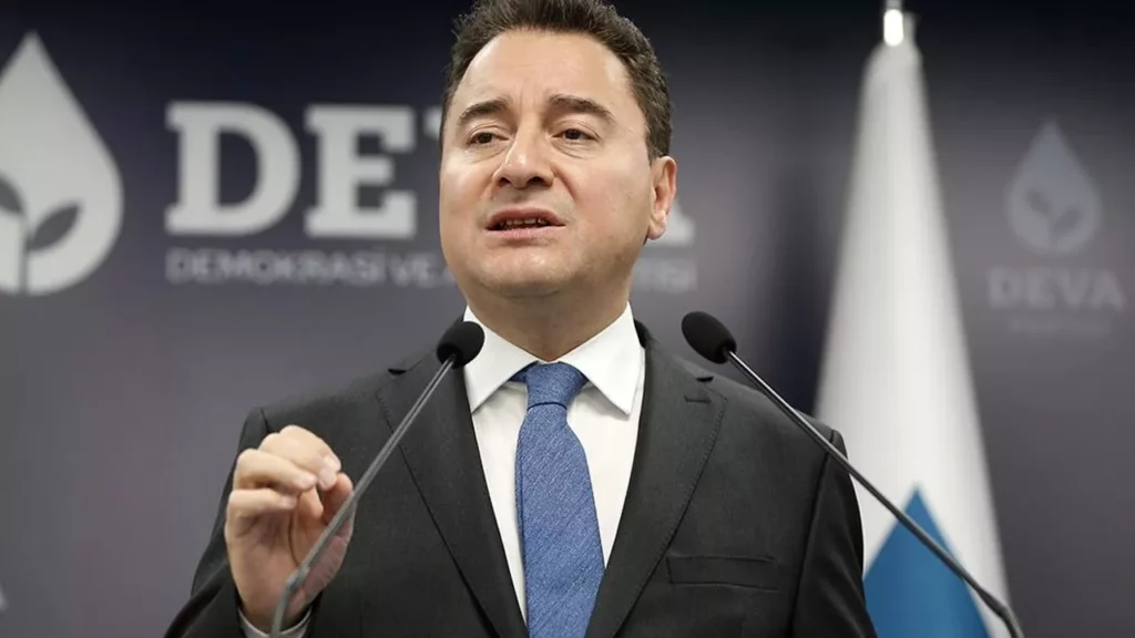 ‘Kimseye bir borcumuz yok, seçimi helalinden kazanmış 15 vekilimiz var’
