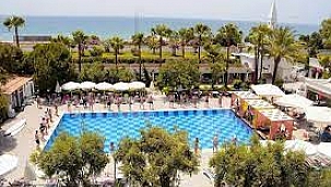 Club sea time hotel , Alanya'nın ünlü oteli mahkeme tarafından satışa çıkarıldı