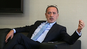 Fatih Altaylı: Bülent Arınç, Özgür Özel’i övmeye devam ederse bilin ki bir operasyon var